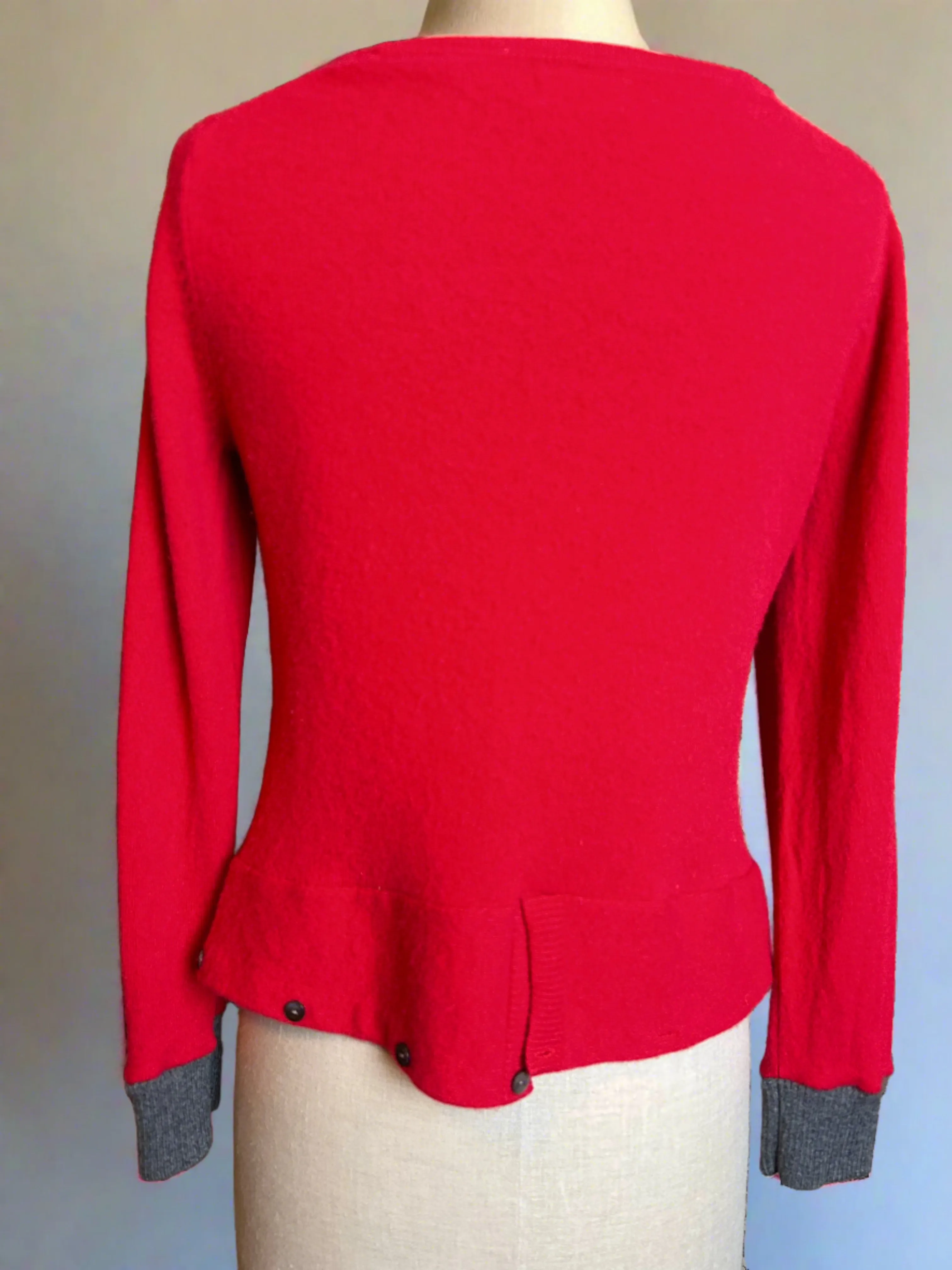 Nimpy Clothing upcycled 100% cashmere scarlet short cardigan small